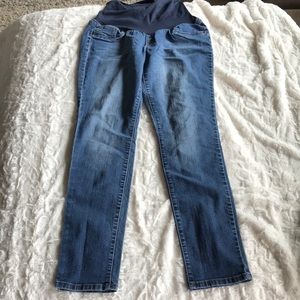 Women’s maternity jeans stretchy